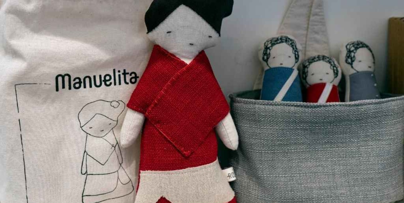 De la muñeca de Manuelita de Rosas a la taza de León Ferrari: el arte en lo cotidiano