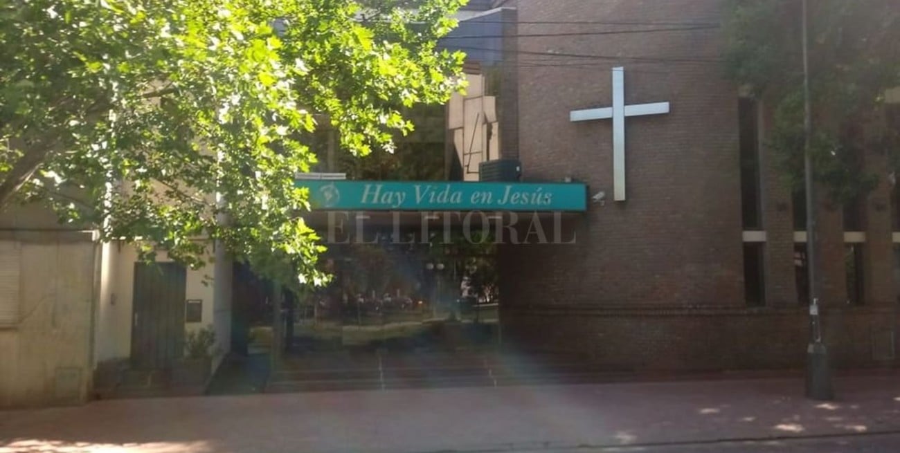 75 años de presencia y servicio 