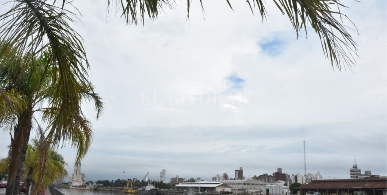 Miércoles parcialmente nublado y con calor en la ciudad de Santa Fe