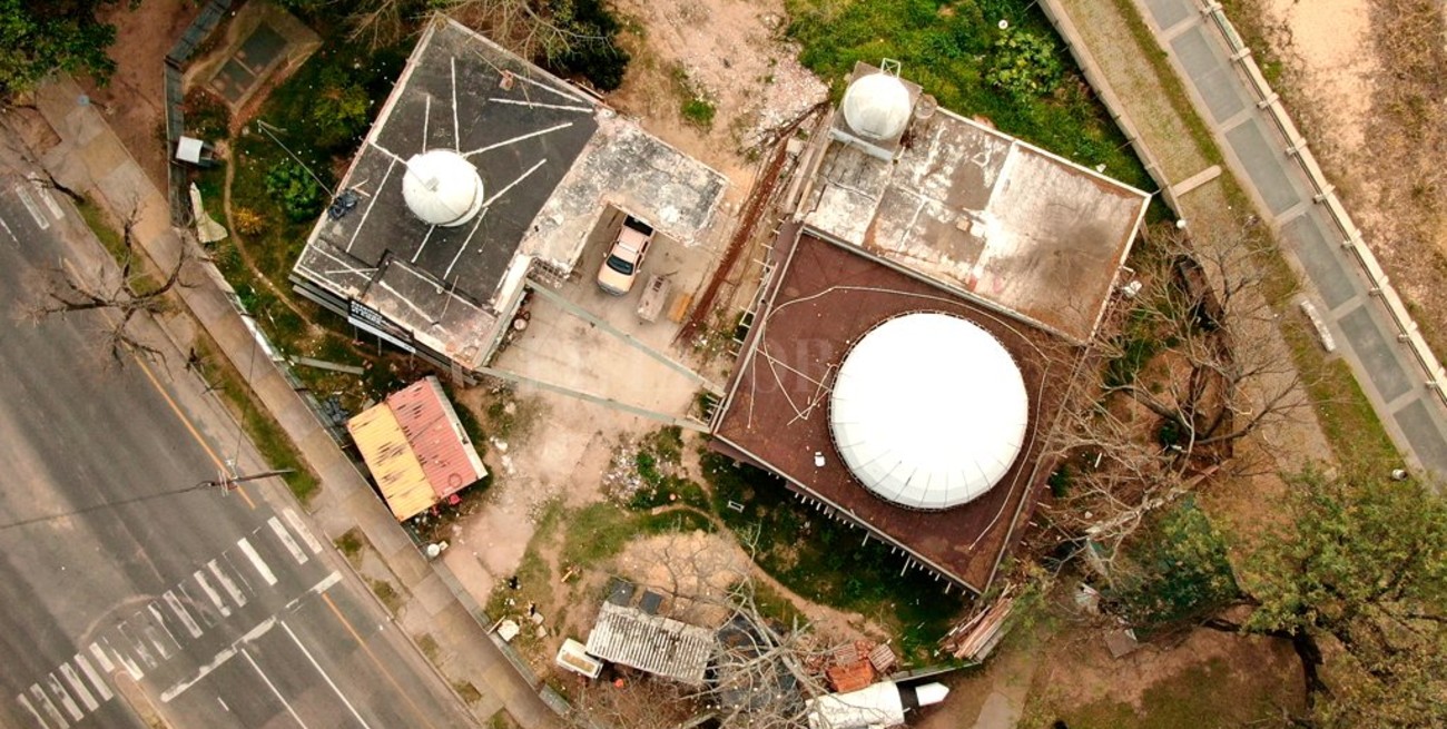 Code: mientras esperan fondos, hacen reparaciones de urgencia en el edificio 