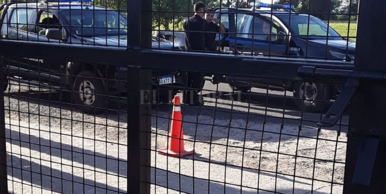 El plantel de Colón se entrena con custodia policial