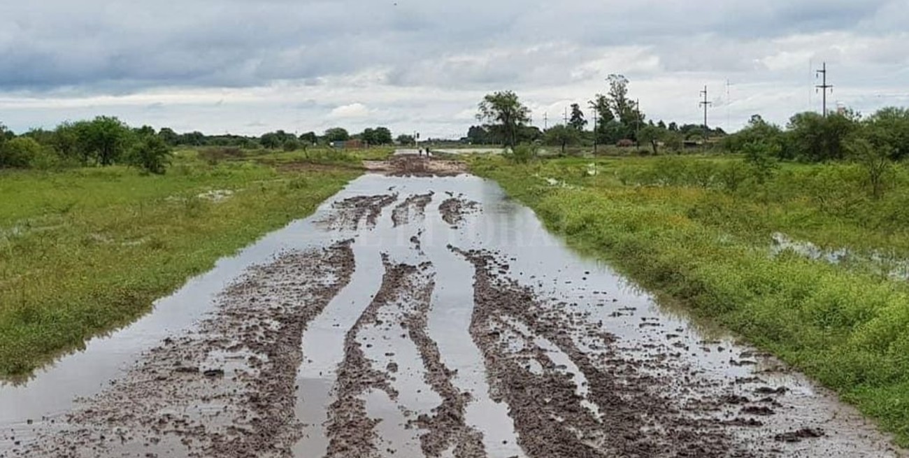 El agua que ingresa de Chaco puede complicar por varios meses al norte
