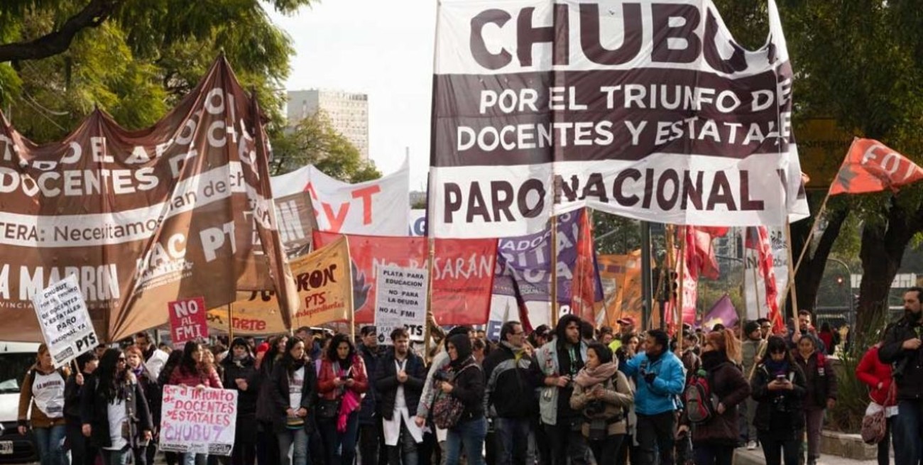 Tras terminar la huelga de 17 semanas, el gremio docente de Chubut pide por la paritaria nacional