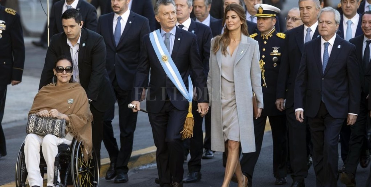 Frente a Macri, el cardenal Poli pidió por un "gran pacto nacional"