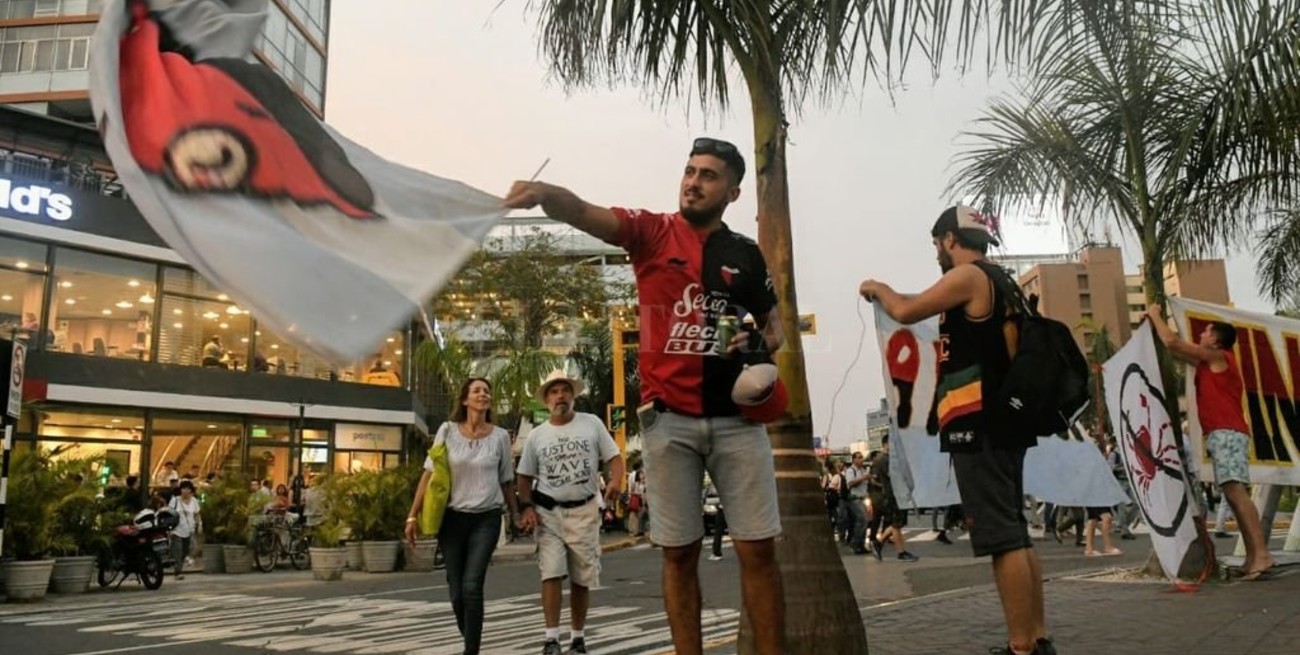 Una locura como la del 98 para cortar la mala onda