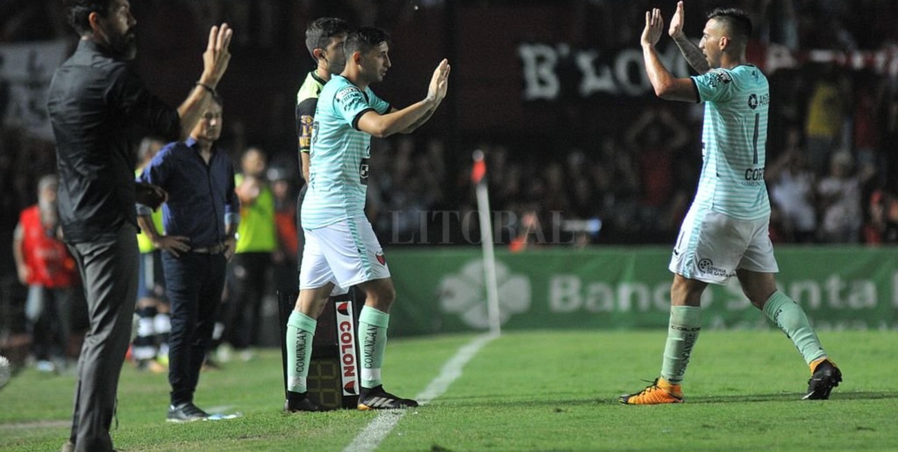 ¿Cómo está Colón en el medio del campeonato?