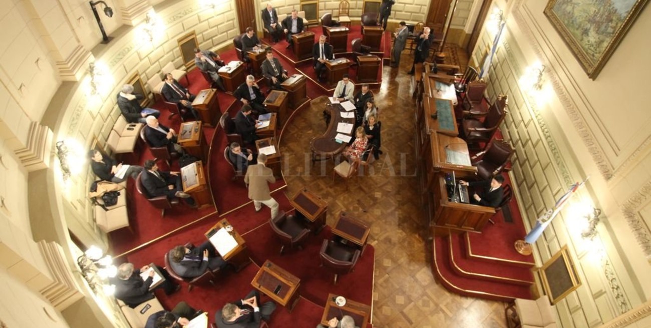 Veto a dos leyes sobre Salud 