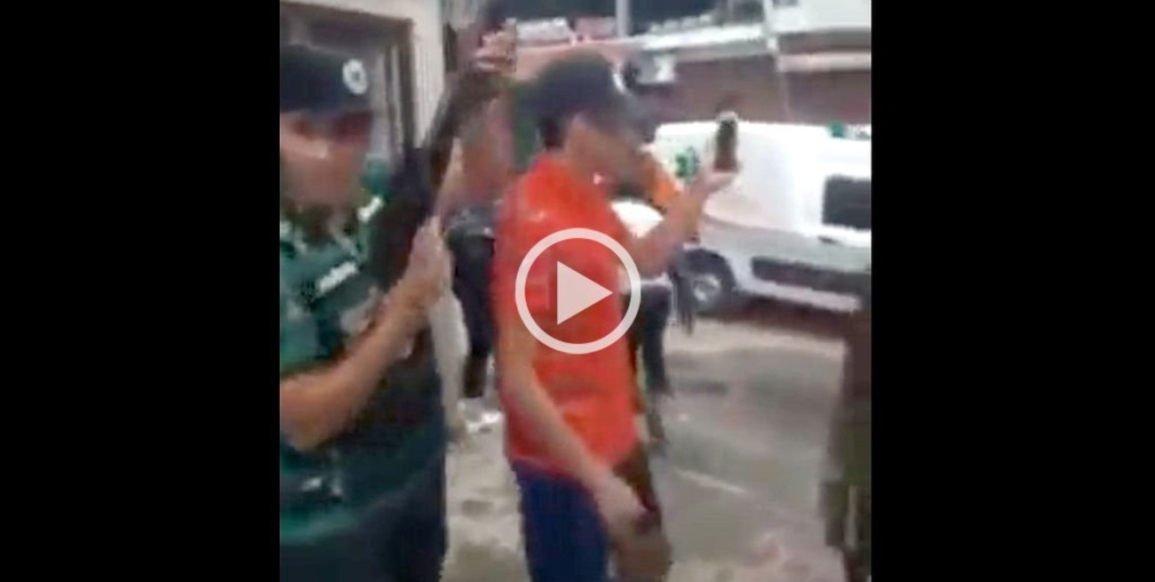 Video: lluvia de balas para despedir a un delincuente de 16 años asesinado de un tiro