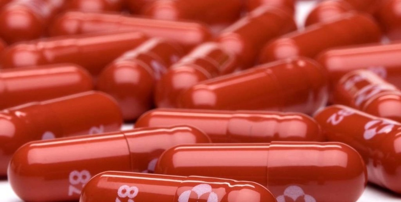 Uruguay habilitó un tratamiento oral para casos leves de Covid-19