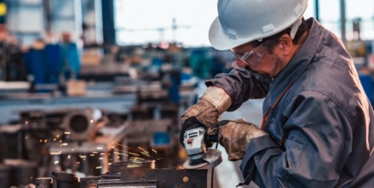 El ausentismo laboral llegó al 13% en enero y generó problemas en la producción