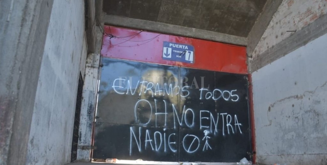 La interna de la barra de Colón al rojo vivo