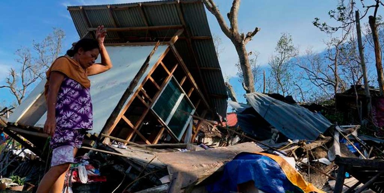 Se elevó a 208 la cifra de muertos tras el paso del tifón Rai en Filipinas