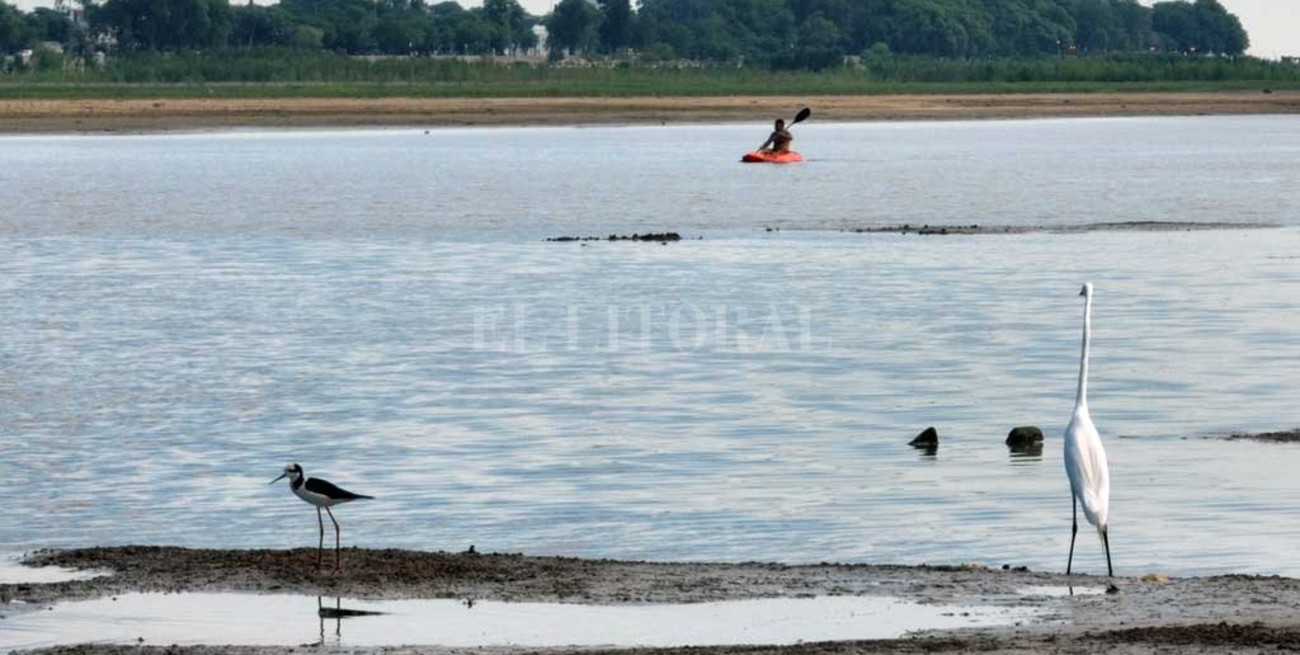 El Río Paraná volvió a descender y casi toca el récord de 2021 en Santa Fe
