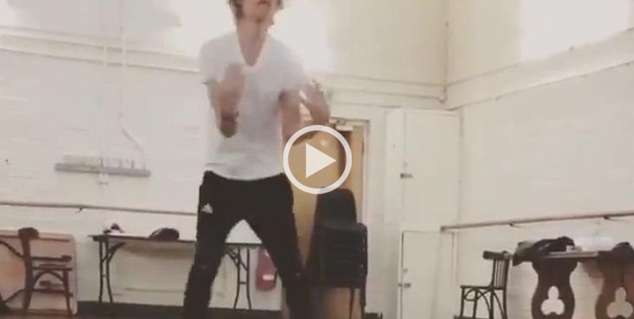 Mick Jagger salta y baila a un mes de su operación de corazón