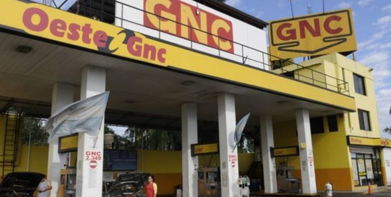 Otra estación de servicio baleada en Rosario