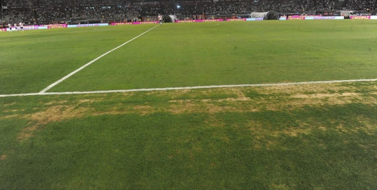 El mal estado de la cancha de River para el encuentro frente a Unión