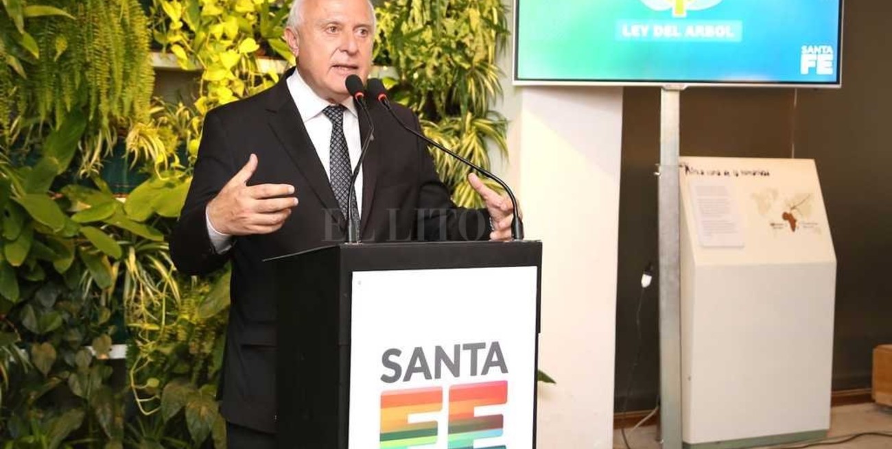 Lifschitz presentó el proyecto de la Ley del Árbol 
