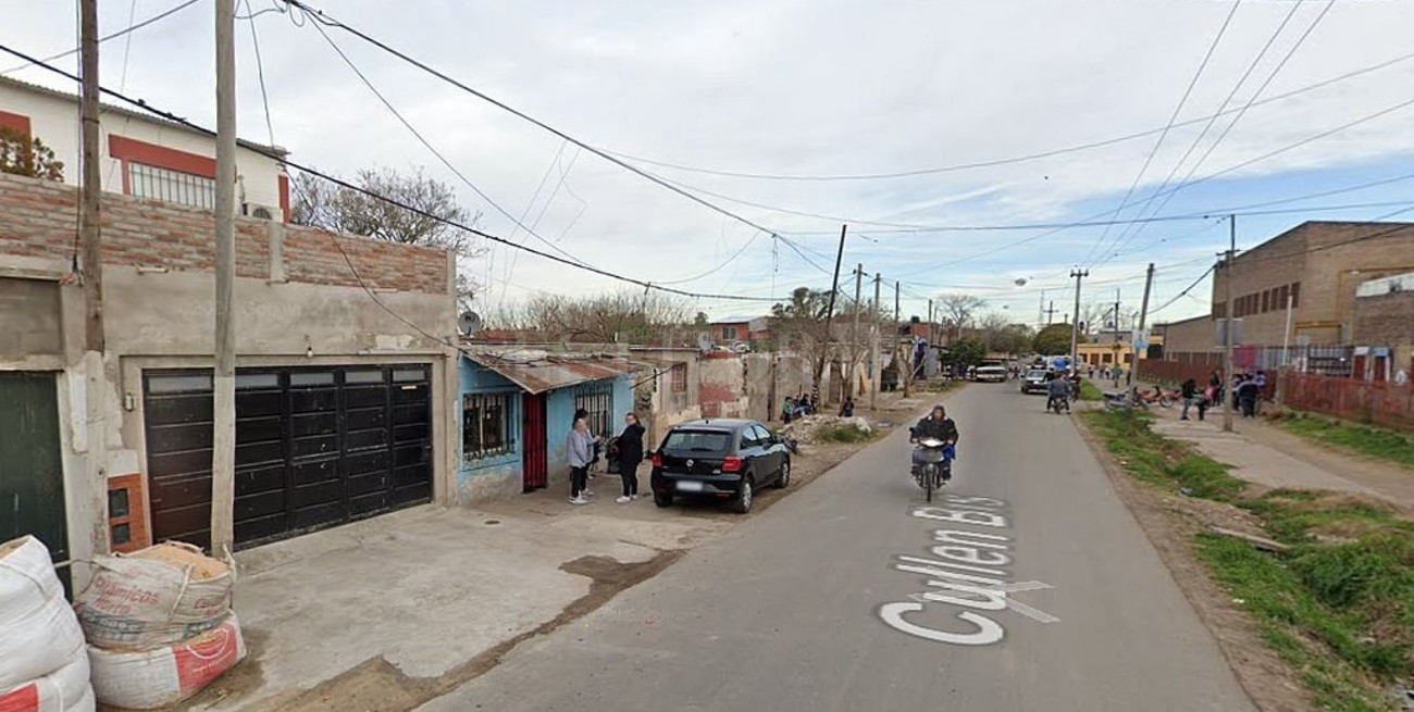 Balearon en Rosario a "Caracú" Albornoz, que cumple prisión domiciliaria