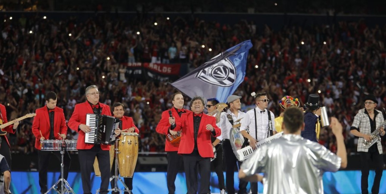 Clubes de Europa quedaron "manija" con el show de Los Palmeras en Paraguay