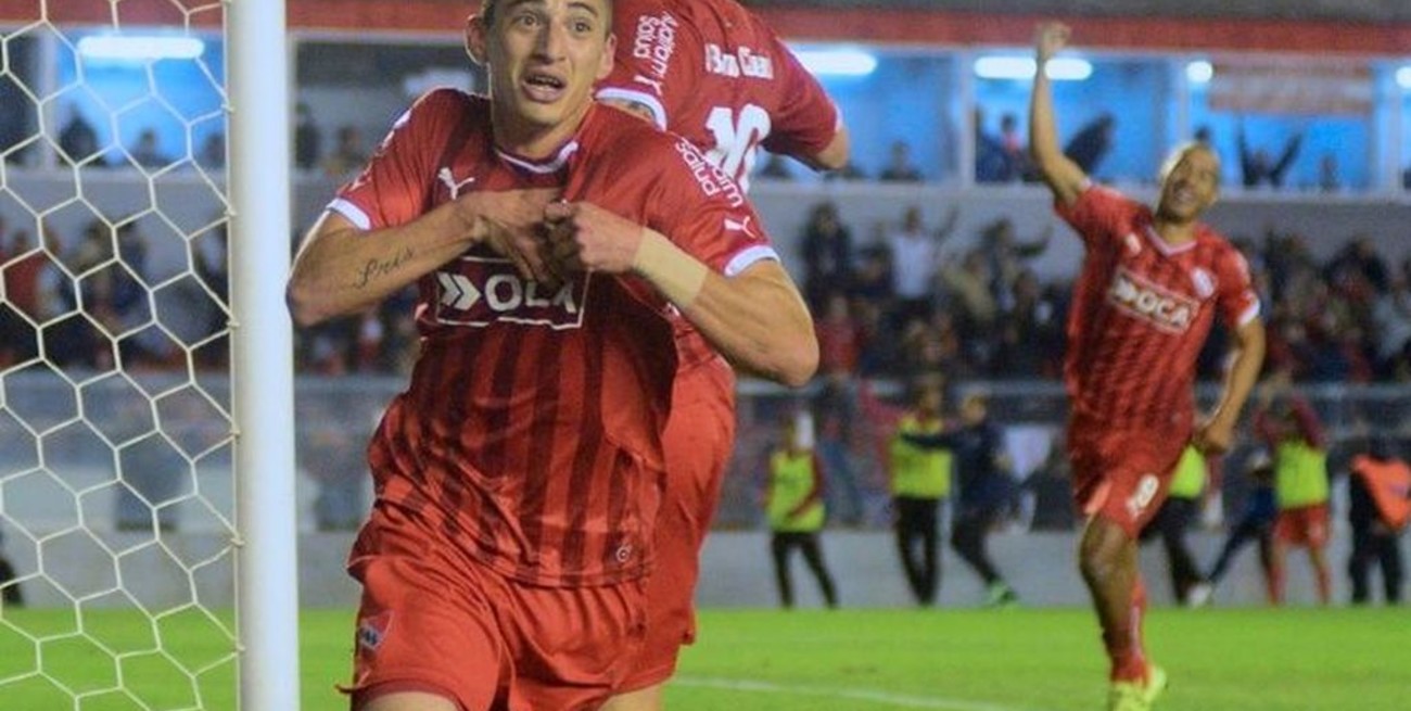 Debutó en Independiente, una serie de lesiones lo alejaron del fútbol y ahora maneja Uber