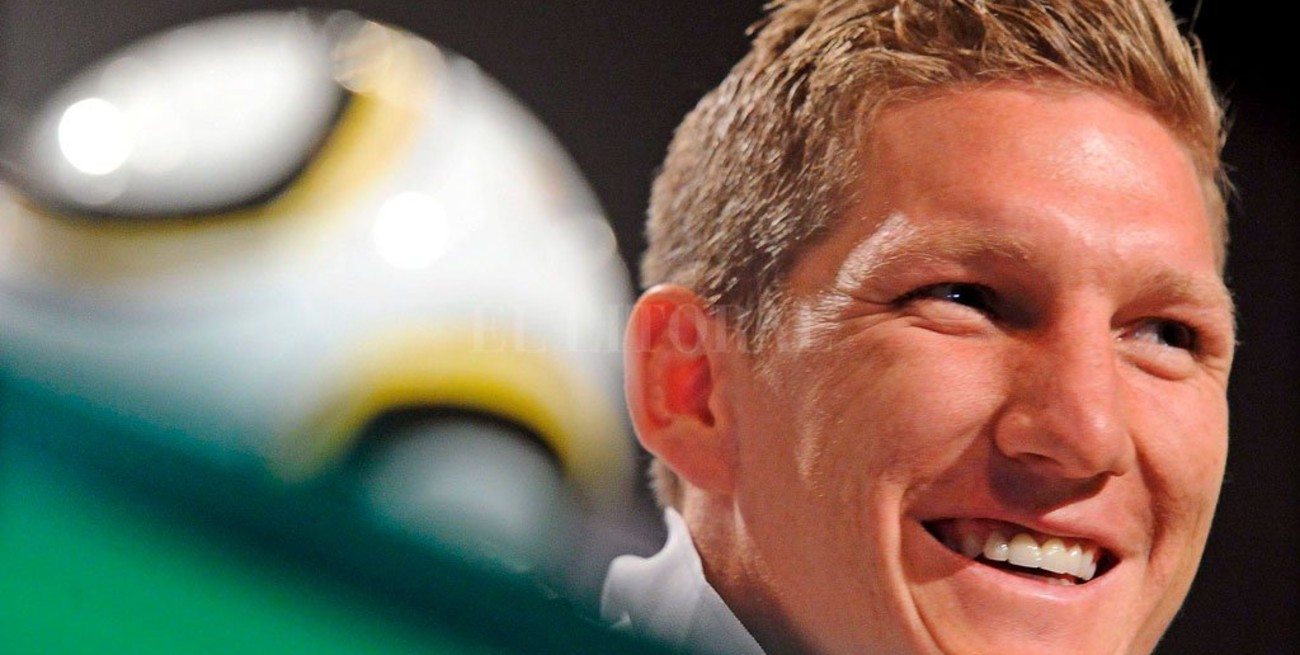 El alemán Schweinsteiger anunció su retiro del fútbol