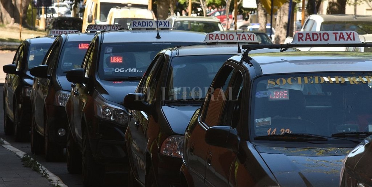 Avanza un proyecto que establece beneficios impositivos para la compra de autos 0KM para taxistas