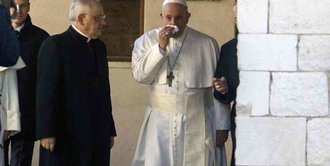 Francisco suspende parte de su agenda por tercer día consecutivo por un leve resfrío