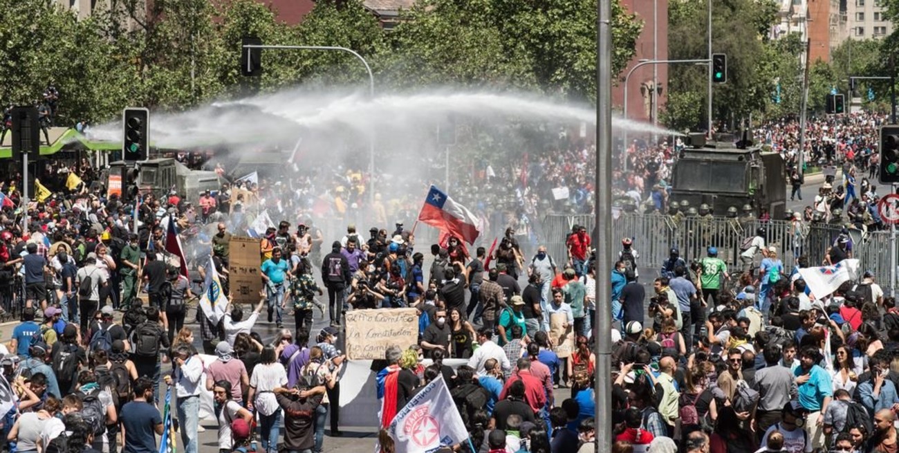 Derechos Humanos: Michelle Bachelet envía una misión de la ONU a Chile