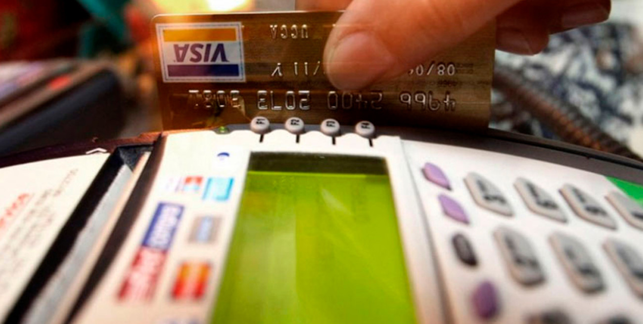 Finalmente, los gastos en dólares hechos antes de la sanción de la ley no pagarán el 30%