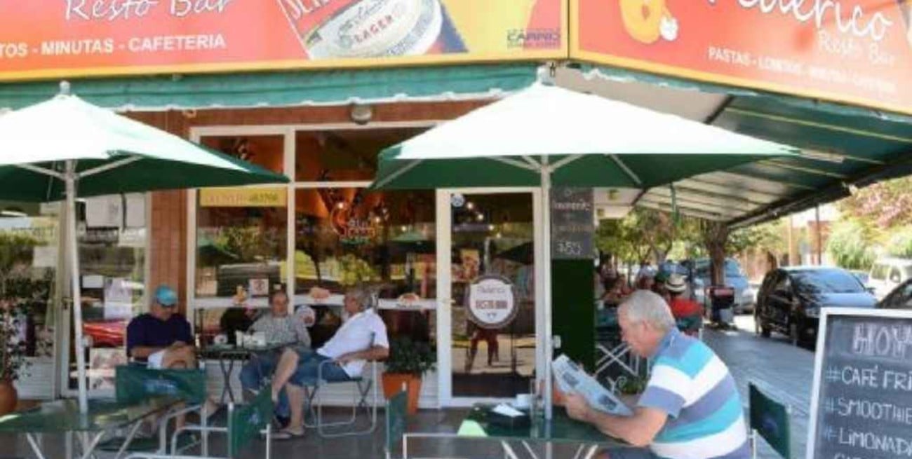 Un local de Carlos Paz eliminó la Ensalada Rusa de la carta como protesta por la guerra