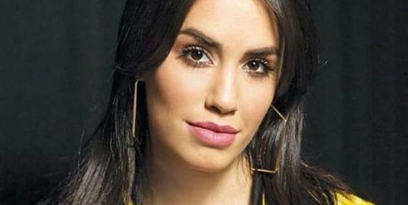 Viral: compararon los looks de Lali Espósito con una marca de galletitas