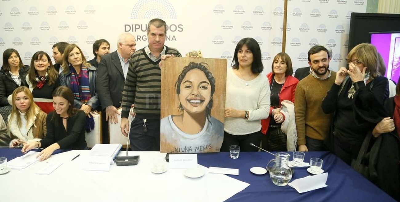 El padre de Micaela García, recibe "con mucho orgullo" la ley en recuerdo de su hija