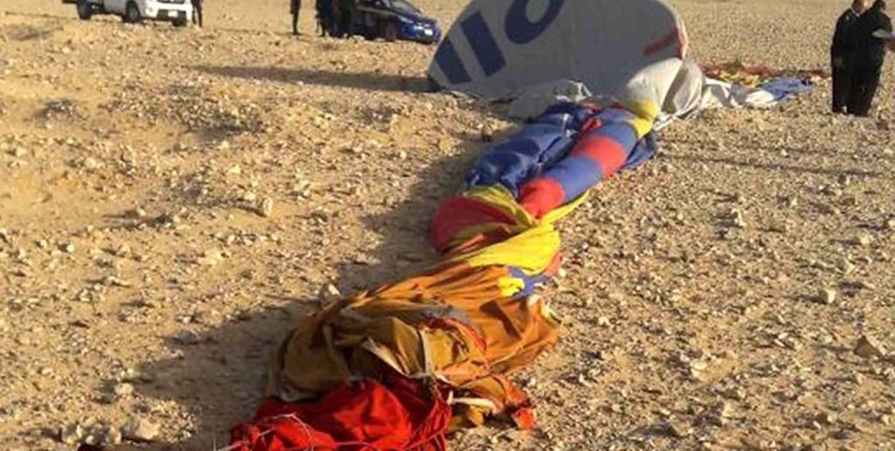 Se estrelló un globo en Egipto: 1 muerto y 15 heridos