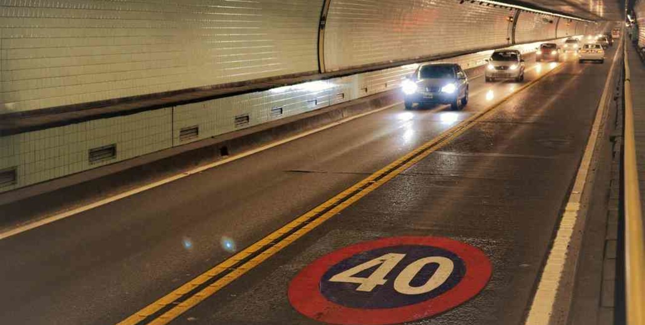 Se continúa con los trabajos de bacheo en el Túnel Subfluvial