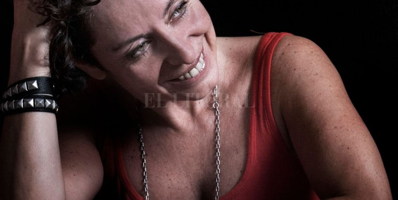 Marta Dillon en el ciclo "Otras miradas para pensarnos"