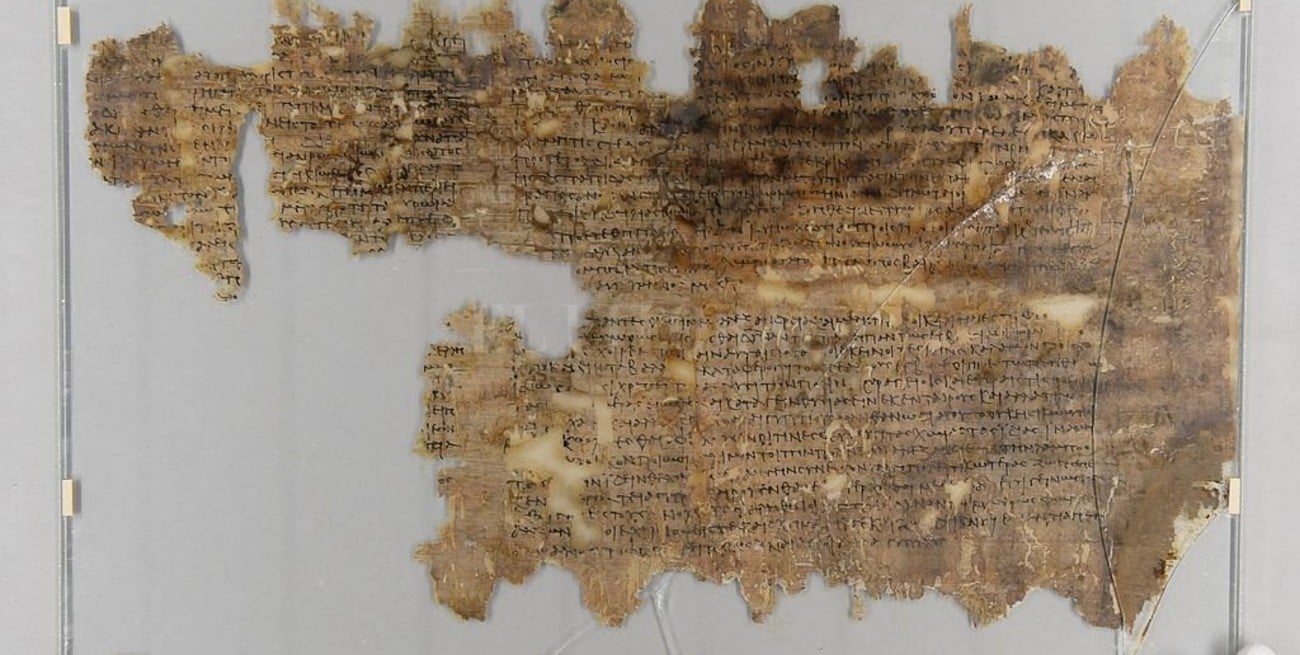 Universidad alemana presenta papiro de 1.800 años de antigüedad