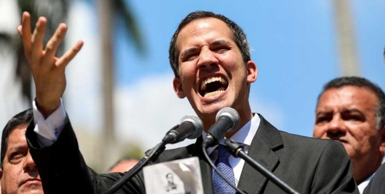 Guaidó se autoproclamó presidente interino de Venezuela