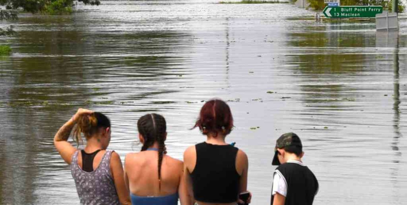 Ascienden a 13 los muertos por las inundaciones en Australia