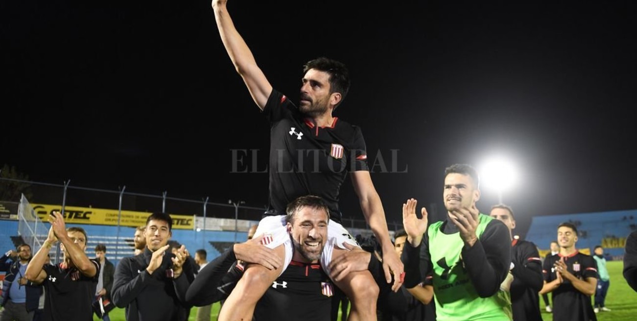 Estudiantes de La Plata goleó a Sarmiento de Chaco en la despedida de "Chapu" Braña