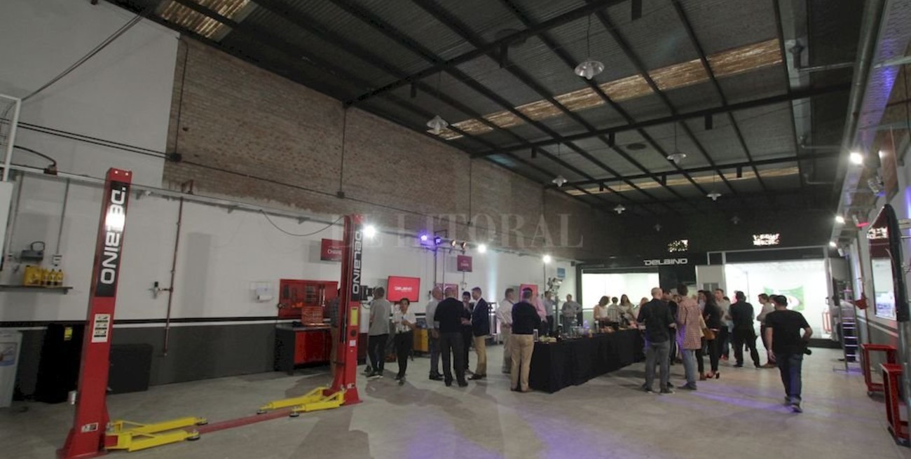 Delbino Carrocería y Pintura abrió su moderno taller en Peñaloza al 7400