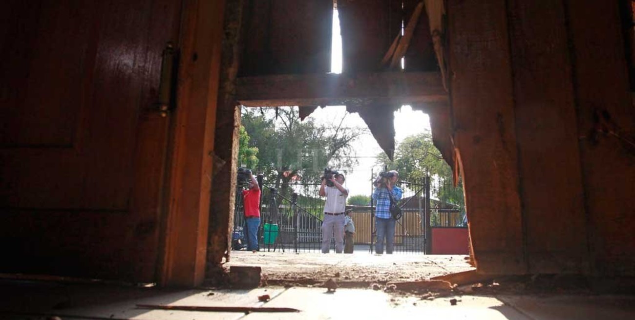 Atacaron iglesias en Chile y dejaron amenazas para el Papa Francisco