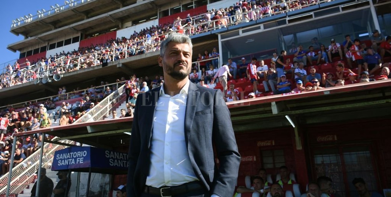 Unión concentrará en Esperanza y jugará el viernes en Rosario