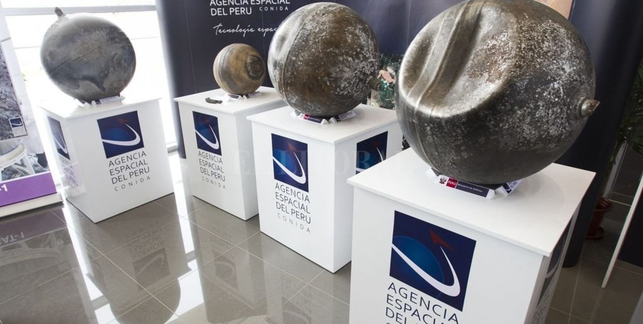 Perú: desconocen el origen de misteriosas esferas que cayeron del cielo 