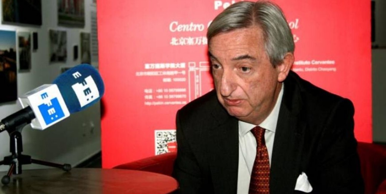 Crean primer diccionario español-chino con eje en el fútbol