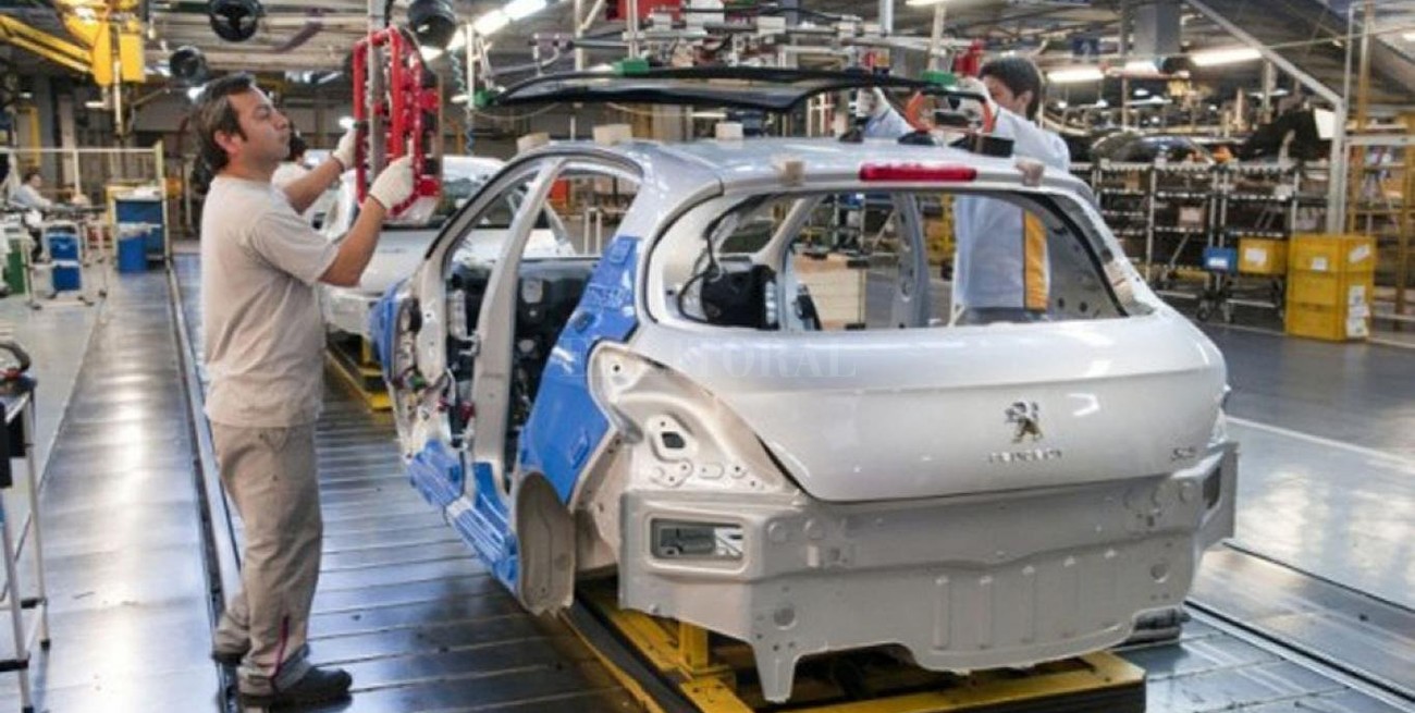 A las suspensiones en Peugeot, se sumarán las de Renault, Fiat Chrysler e Iveco