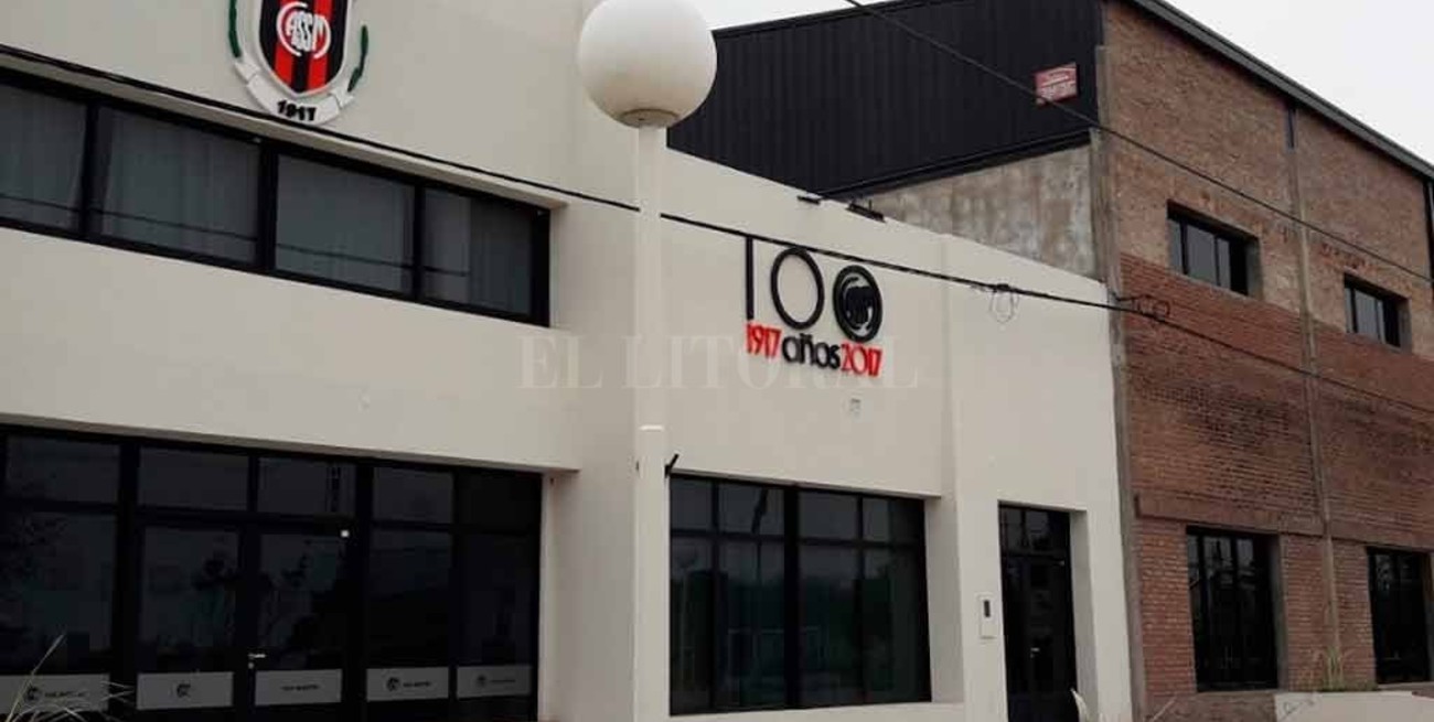 Conmoción en Progreso por la desaparición del avión de Emiliano Sala