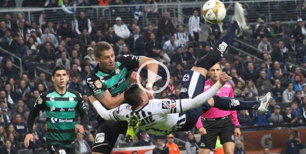 Pecho y chilena: El golazo de Funes Mori