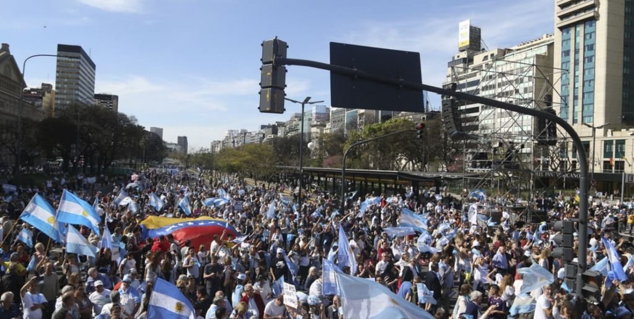 En vivo: "Marcha del Millón" en apoyo a Macri en el Obelisco