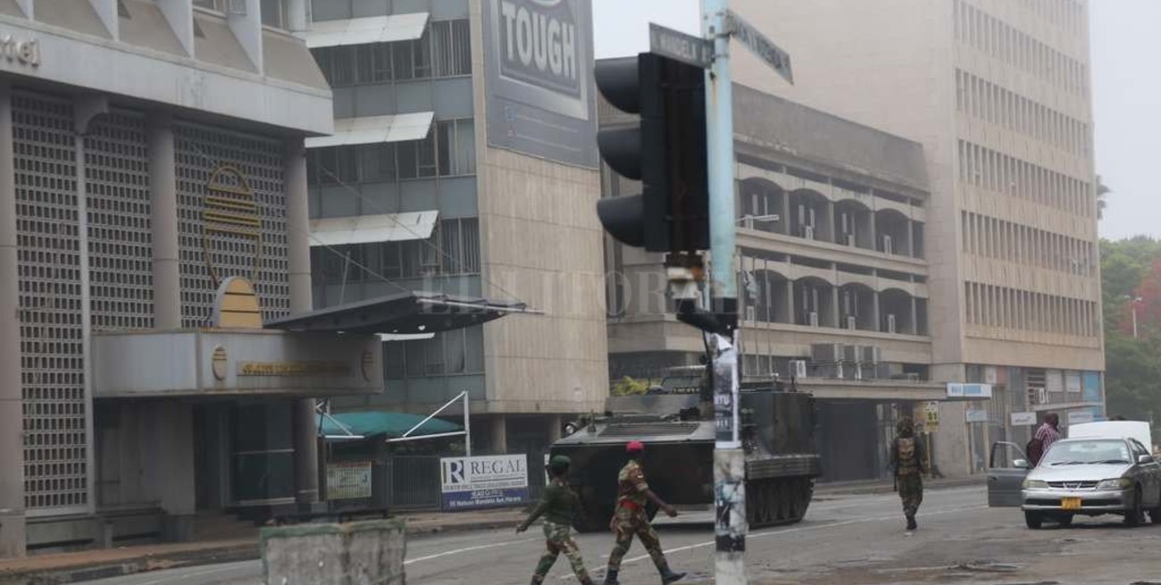 Zimbabue: el Ejército derroca al presidente Mugabe