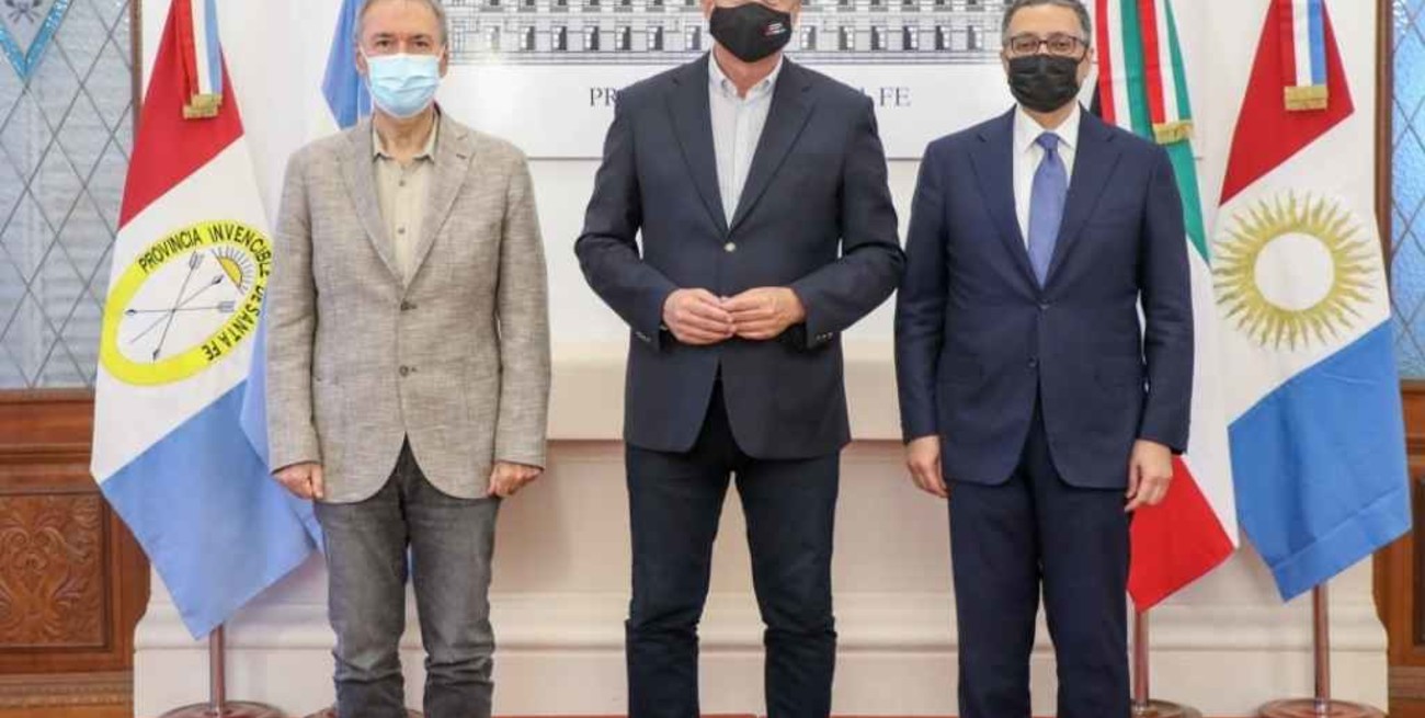 Perotti, Schiaretti y el fondo kuwaití firmaron un convenio por el acueducto interprovincial Santa Fe- Córdoba